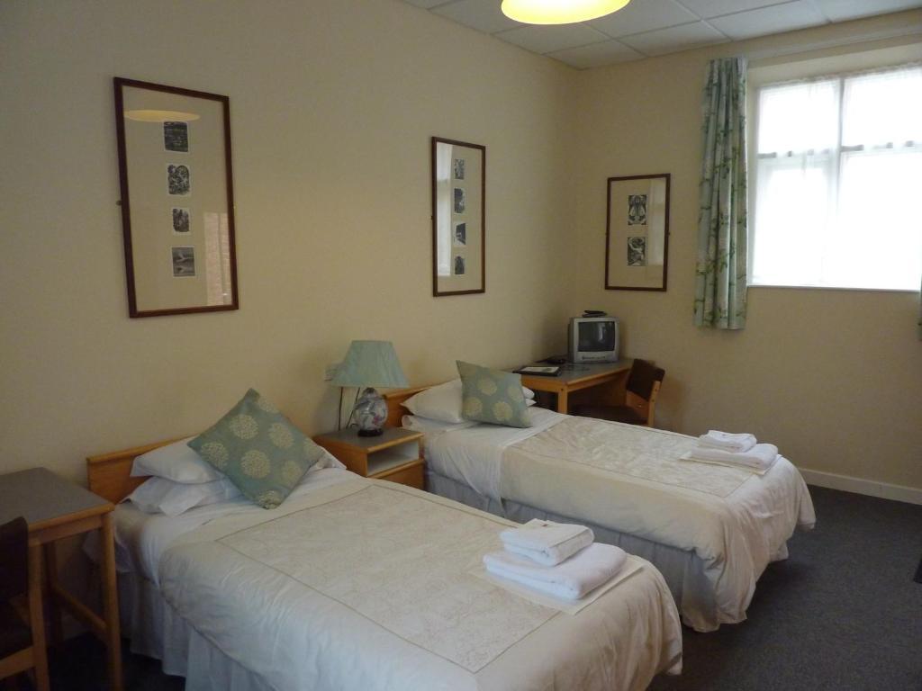 Gregynog Hall Hostal Tregynon Habitación foto