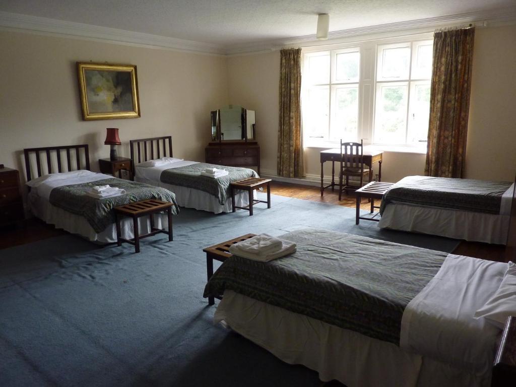 Gregynog Hall Hostal Tregynon Habitación foto